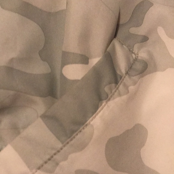 Vans windbreaker for men camouflage mint condition - Picture 6 of 6